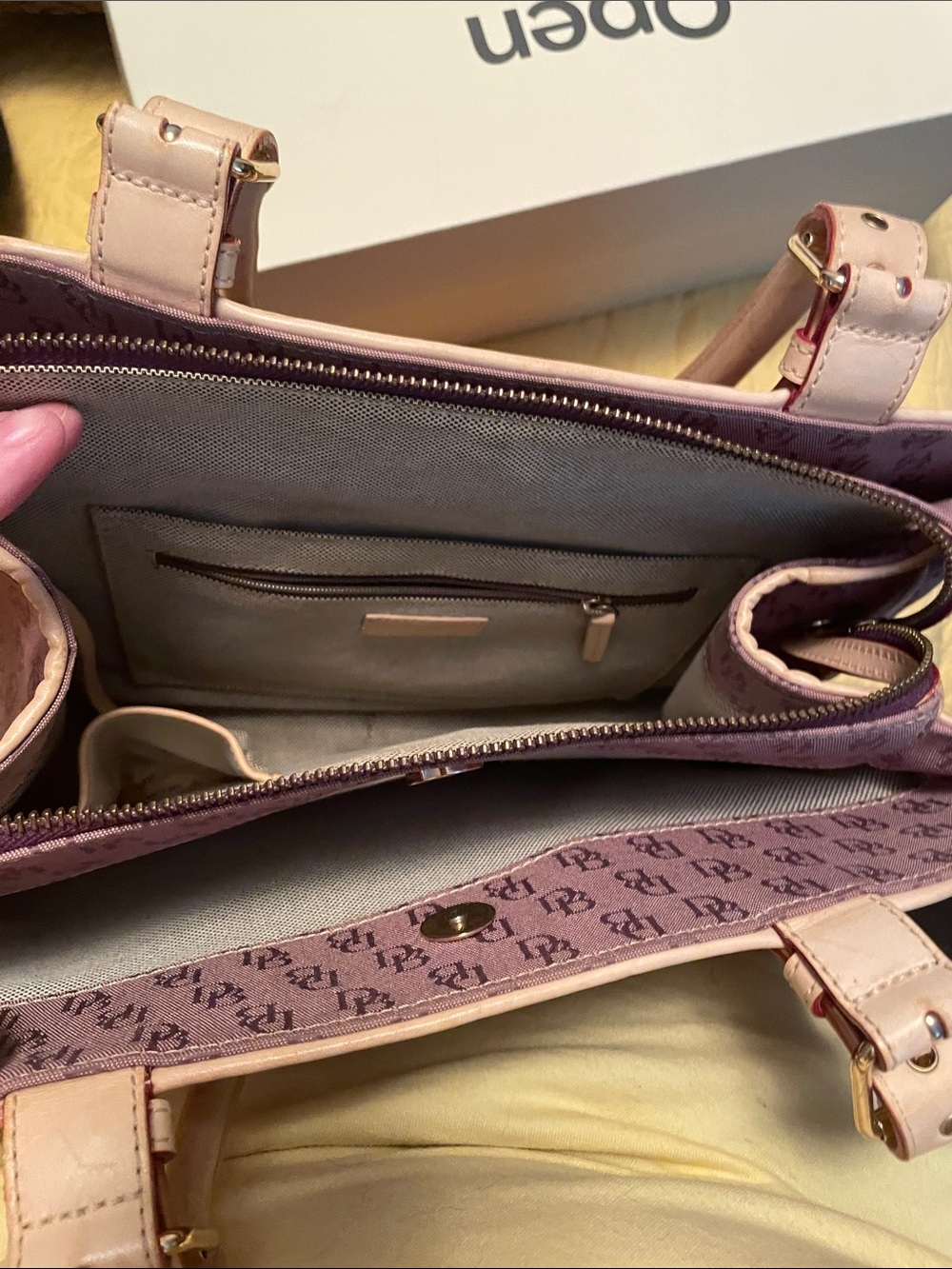 Dooney & Bourke Lavender Monogram Tote with Cream & Gold Trim - Picture 4 of 7